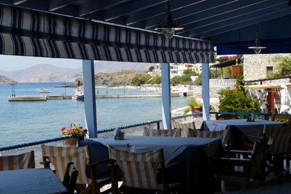 Themis Hotel Myrties Exterior photo